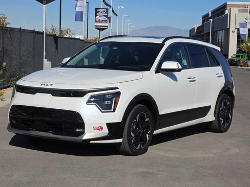 Used 2023 Kia Niro Wave image 5