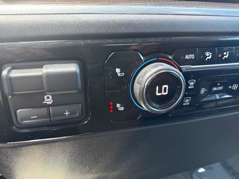 Used 2025 Chevrolet Silverado 1500 LT image 21