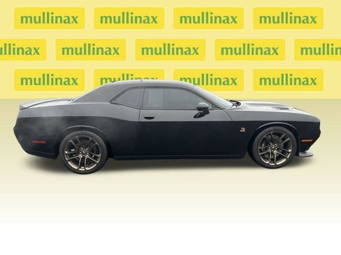 Used 2021 Dodge Challenger R/T Scat Pack w/ Dynamics Package image 2