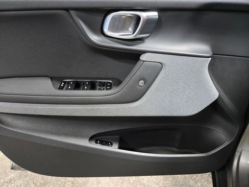 Used 2022 Polestar Polestar 2 w/ Performance Package image 8