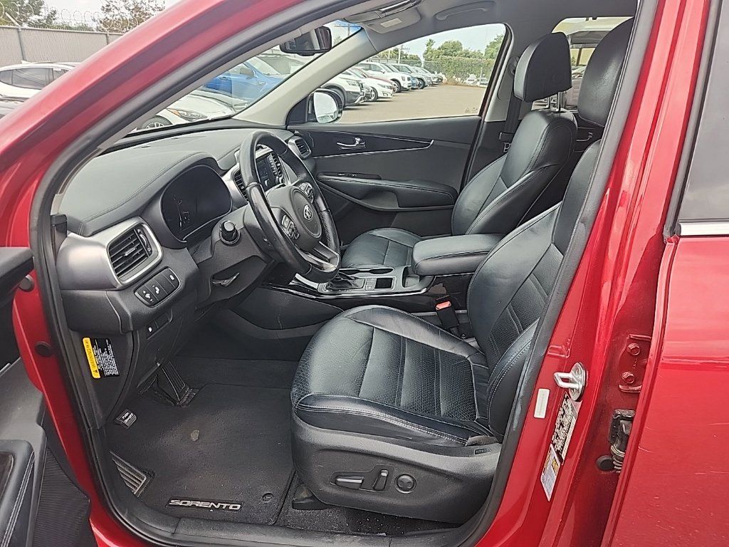 Used 2017 Kia Sorento EX FWD image 19