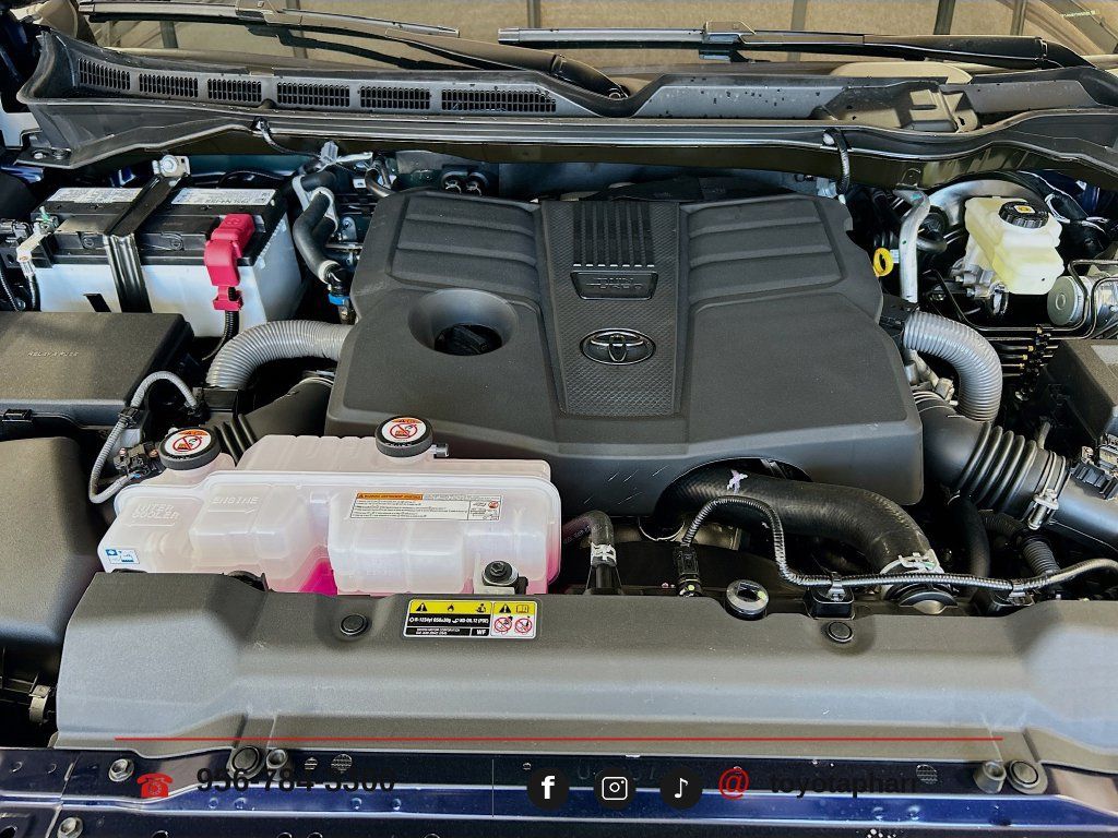 New 2026 Toyota Tundra Limited RWD image 9