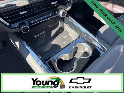 New 2026 Chevrolet Suburban Premier w/ Sun And Tow Package image 27