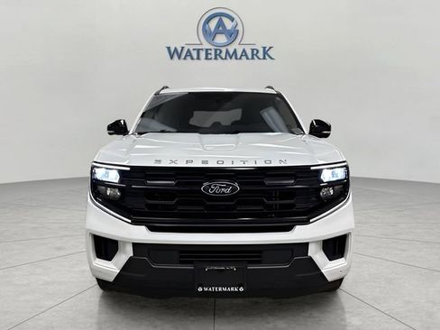 Used 2025 Ford Expedition Max Active AWD/4WD image 8