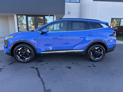 New 2026 Kia Sportage EX w/ EX Panorama Roof Package image 2