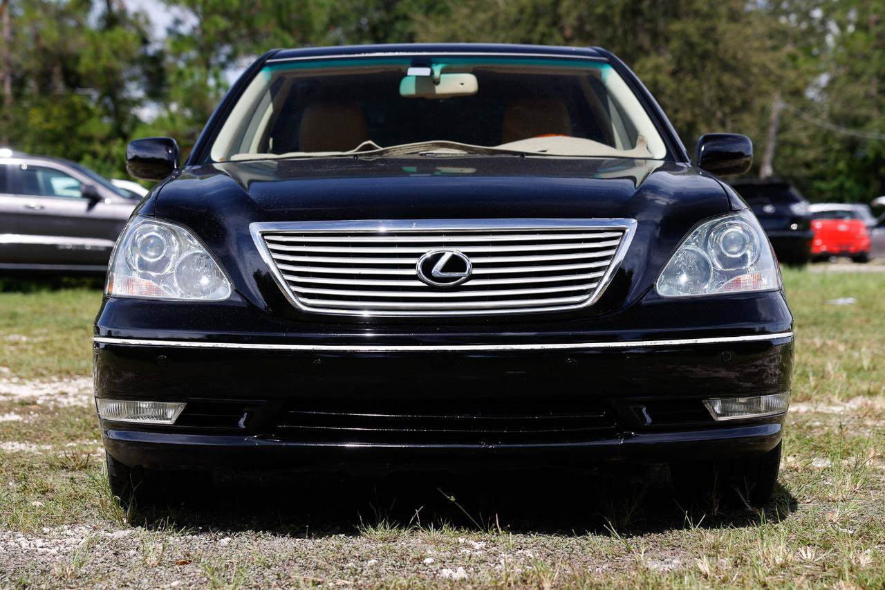 Used 2005 Lexus LS 430 w/ Premium Pkg RWD image 17