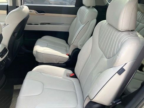 Used 2023 Hyundai Palisade Limited w/ Cargo Package AWD/4WD image 26