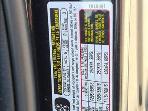 Used 2012 MAZDA MAZDA3 i Touring FWD image 23
