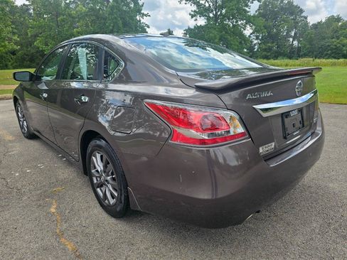 Used 2015 Nissan Altima 2.5 S w/ Special Edition Package FWD image 7