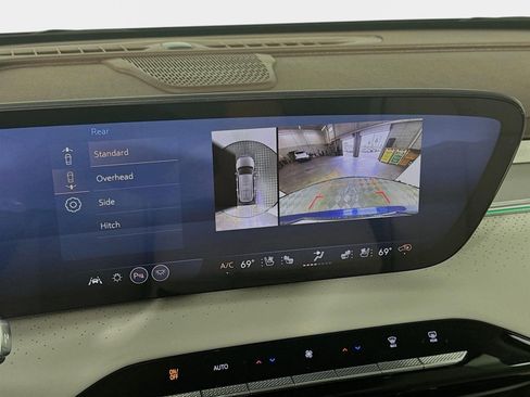 New 2026 Buick Enclave Avenir w/ Super Cruise Package FWD image 17