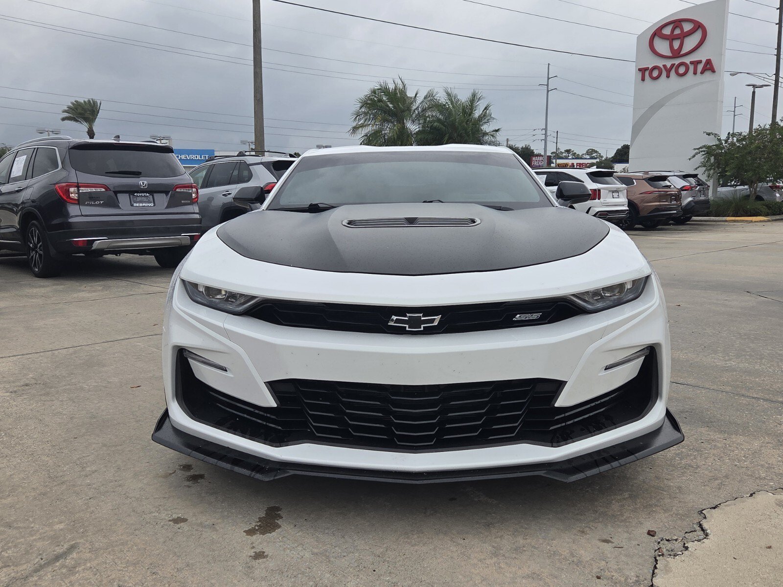 Used 2021 Chevrolet Camaro SS RWD image 2
