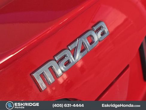 Used 2007 MAZDA MX-5 Miata Touring w/ Appearance Pkg image 12