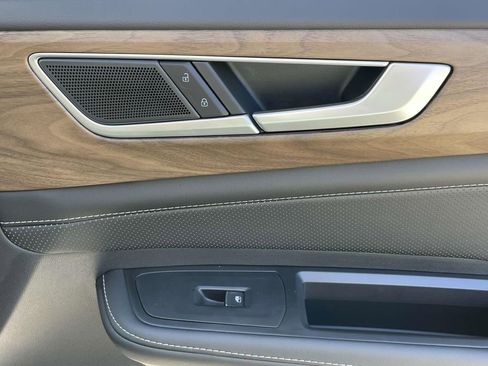 New 2026 Volkswagen Atlas SE FWD image 9