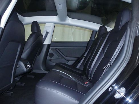 Used 2023 Tesla Model 3 Standard Range RWD image 21