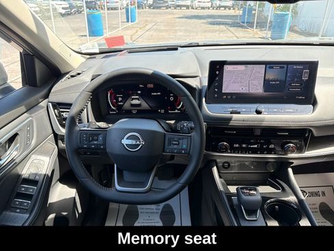 Used 2026 Nissan Rogue Platinum w/ Platinum Premium Package AWD/4WD image 17