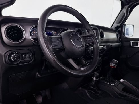 Used 2022 Jeep Gladiator Sport image 22