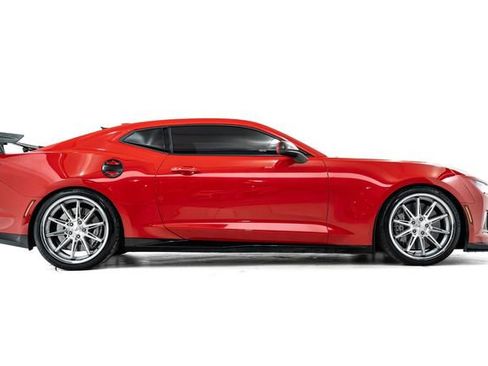 Used 2020 Chevrolet Camaro ZL1 image 5