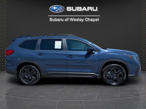 Certified 2025 Subaru Ascent Bronze Edition w/ Onyx Package AWD/4WD image 4