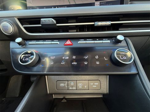 Used 2024 Hyundai Sonata Limited image 17