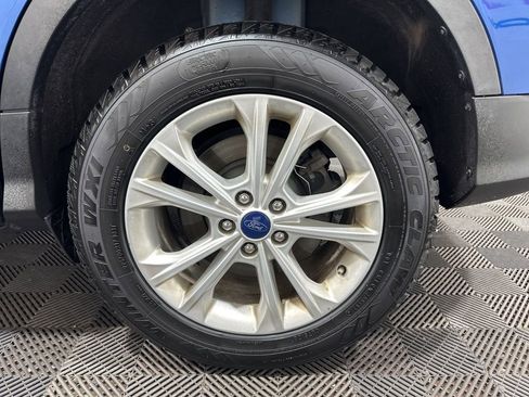 Used 2017 Ford Escape SE image 34