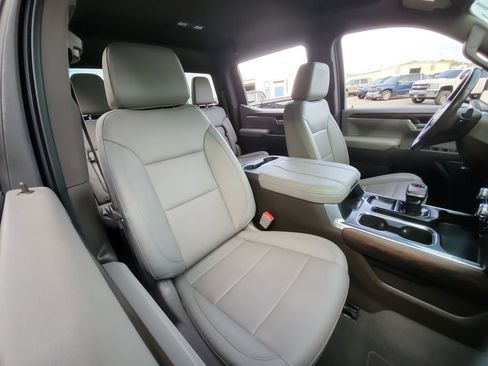 Used 2023 GMC Sierra 1500 SLT w/ SLT Premium Package image 32