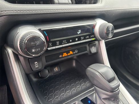Certified 2023 Toyota RAV4 XLE image 20