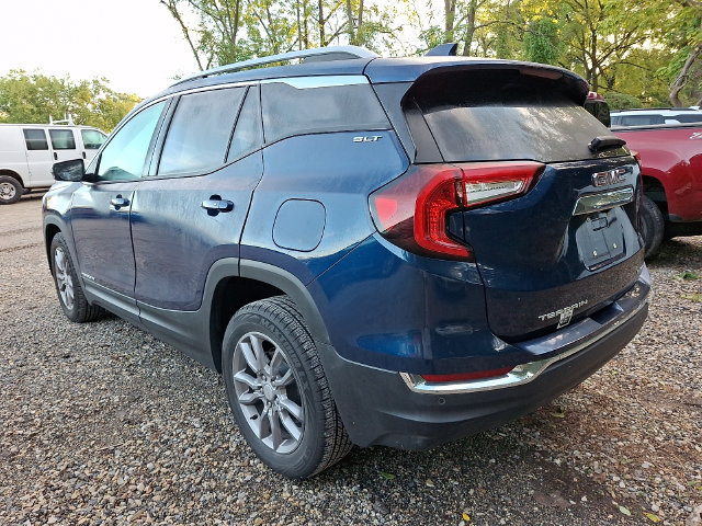 Used 2022 GMC Terrain SLT w/ Tech Package AWD/4WD image 4
