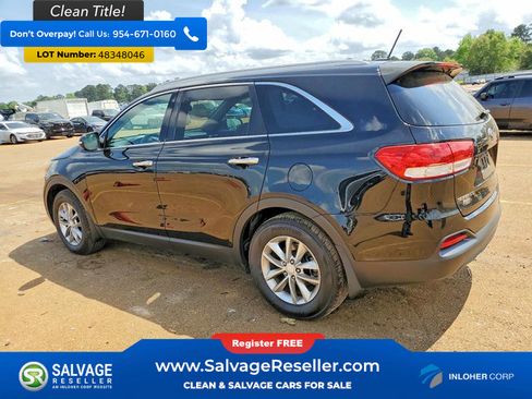 Used 2016 Kia Sorento LX image 3