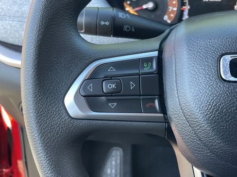 Used 2024 Jeep Compass Sport image 26