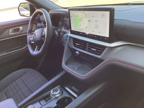 Used 2025 Ford Explorer ST-Line w/ Premium Package AWD/4WD image 24