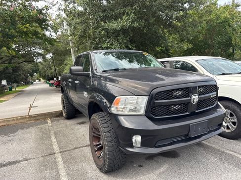 Used 2014 RAM 1500 Express AWD/4WD image 3