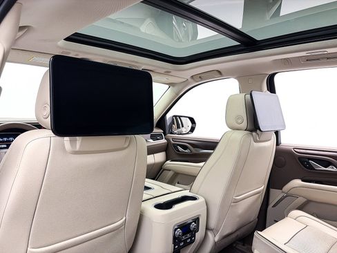 Used 2021 GMC Yukon XL Denali image 39