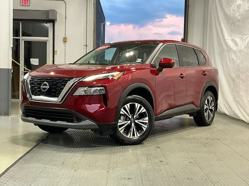 Used 2023 Nissan Rogue SV FWD image 2