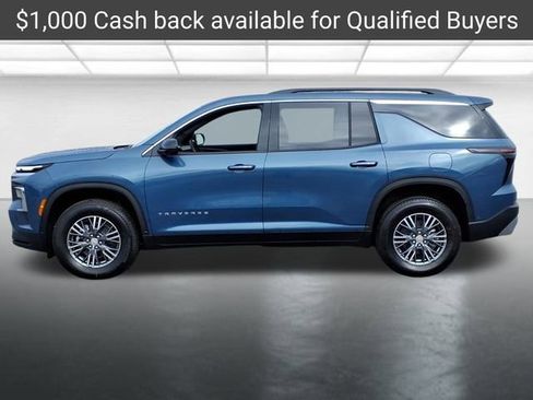 New 2026 Chevrolet Traverse LT w/ Enhanced Driving Package image 2