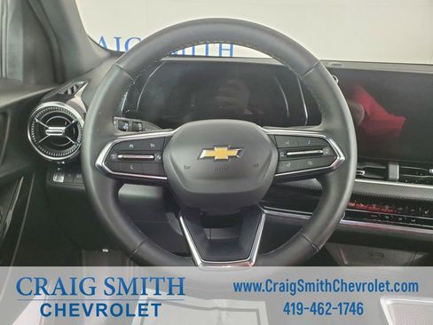 Used 2025 Chevrolet Equinox LT image 17