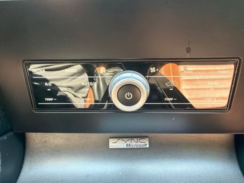 Used 2013 Ford Mustang GT Premium RWD image 11