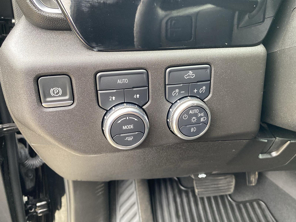 Used 2024 GMC Sierra 1500 Elevation AWD/4WD image 18