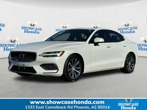 Used 2021 Volvo S60 T5 Momentum w/ Climate Package image 1