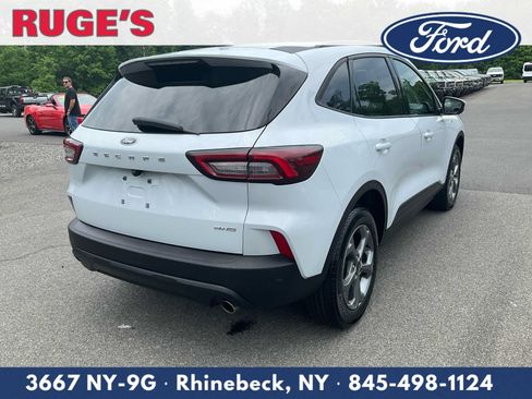 Certified 2025 Ford Escape ST-Line Select AWD/4WD image 7