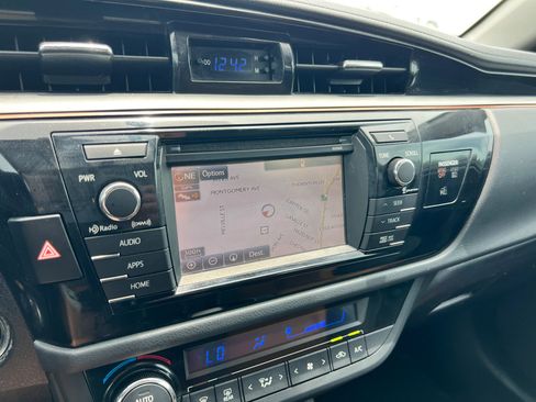 Used 2016 Toyota Corolla S Special Edition image 12