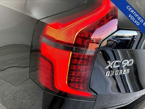 Certified 2025 Volvo XC90 B5 Plus image 40
