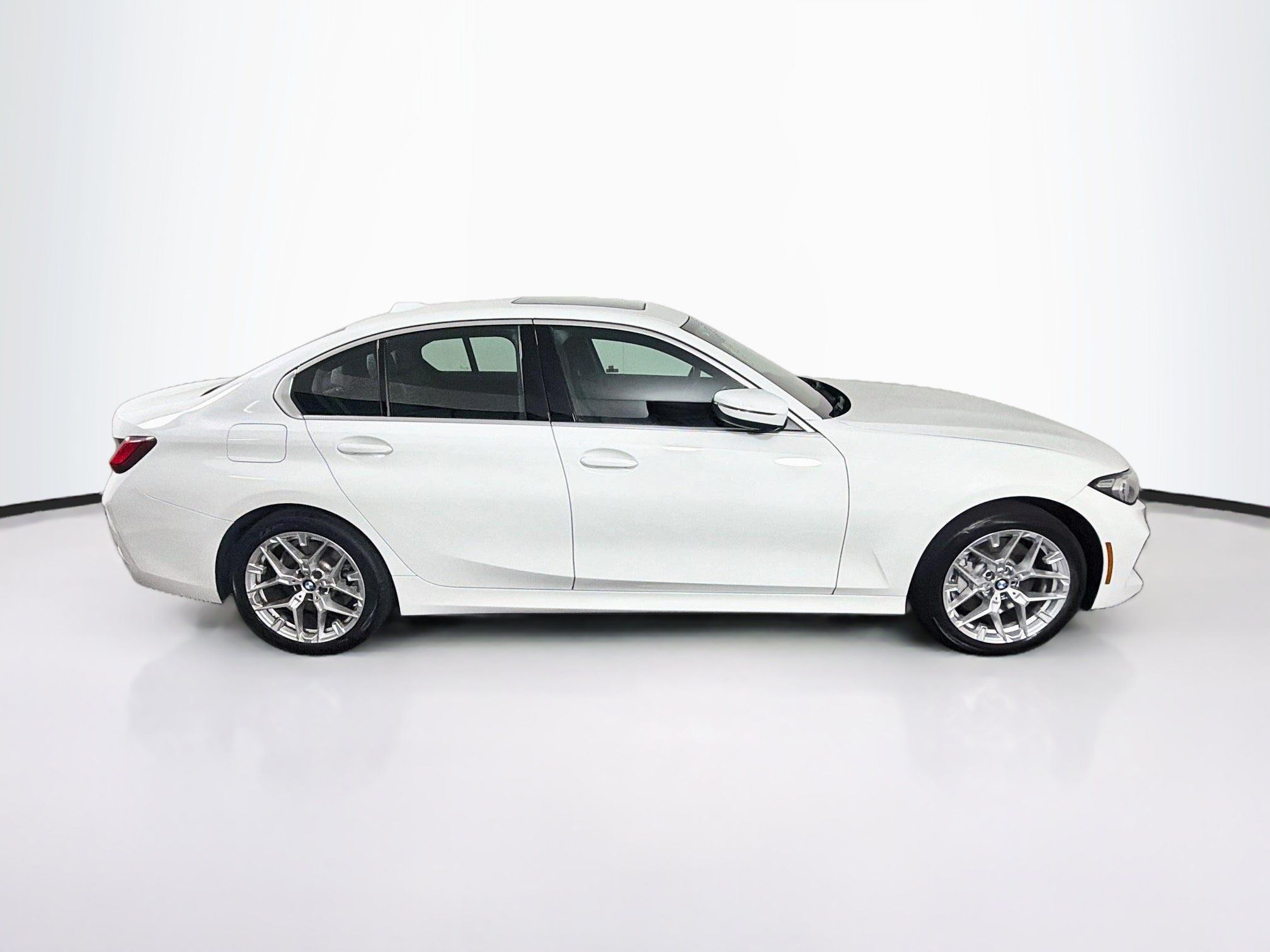 Used 2026 BMW 330i Sedan RWD image 10