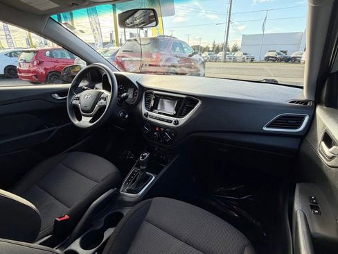 Used 2021 Hyundai Accent SE image 14