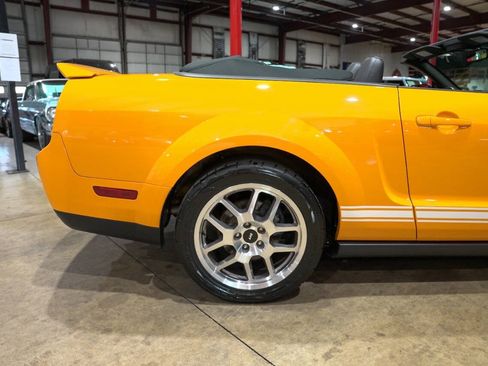 Used 2007 Ford Mustang Shelby GT500 RWD image 9