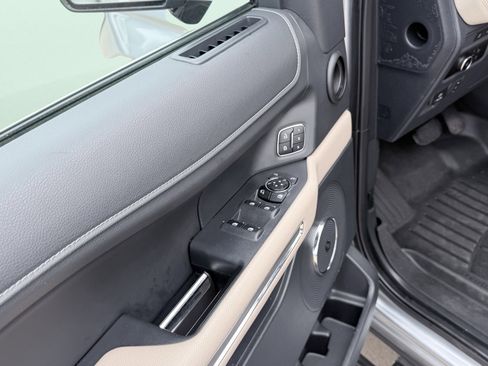 Used 2023 Ford Expedition Limited RWD image 21