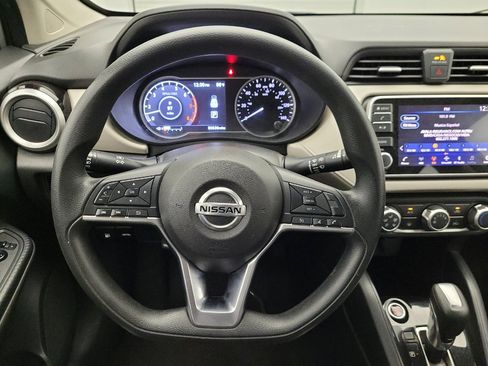 Used 2021 Nissan Versa SV FWD image 22