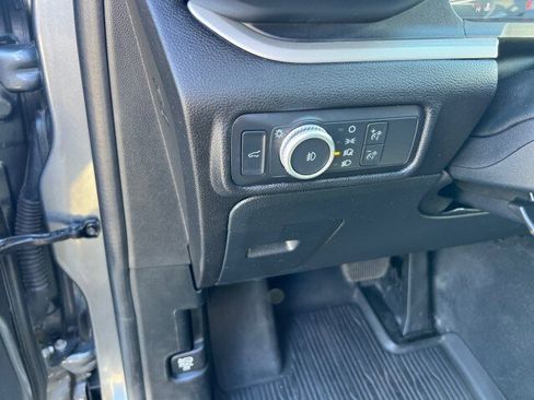 Certified 2022 Ford Explorer XLT w/ Equipment Group 202A image 11