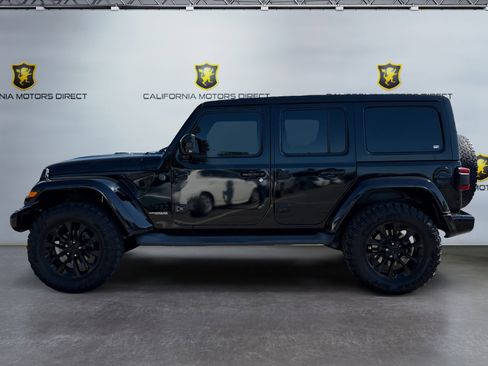 Used 2021 Jeep Wrangler Unlimited Sahara AWD/4WD image 2