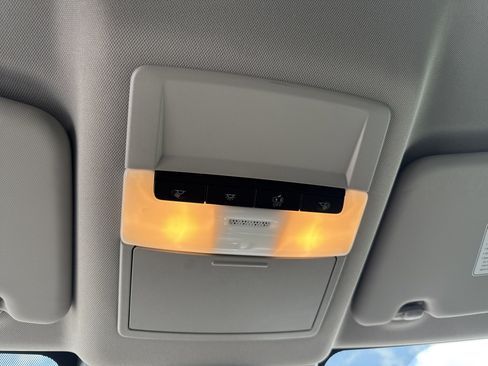 Used 2023 Nissan Rogue S FWD image 25