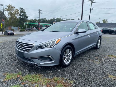 Used 2016 Hyundai Sonata SE image 8